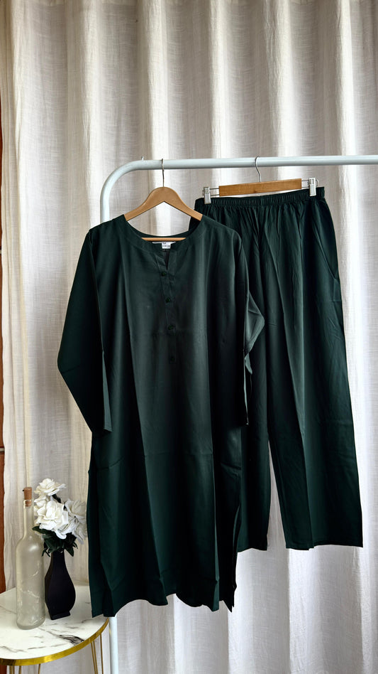 GREEN SOLID
