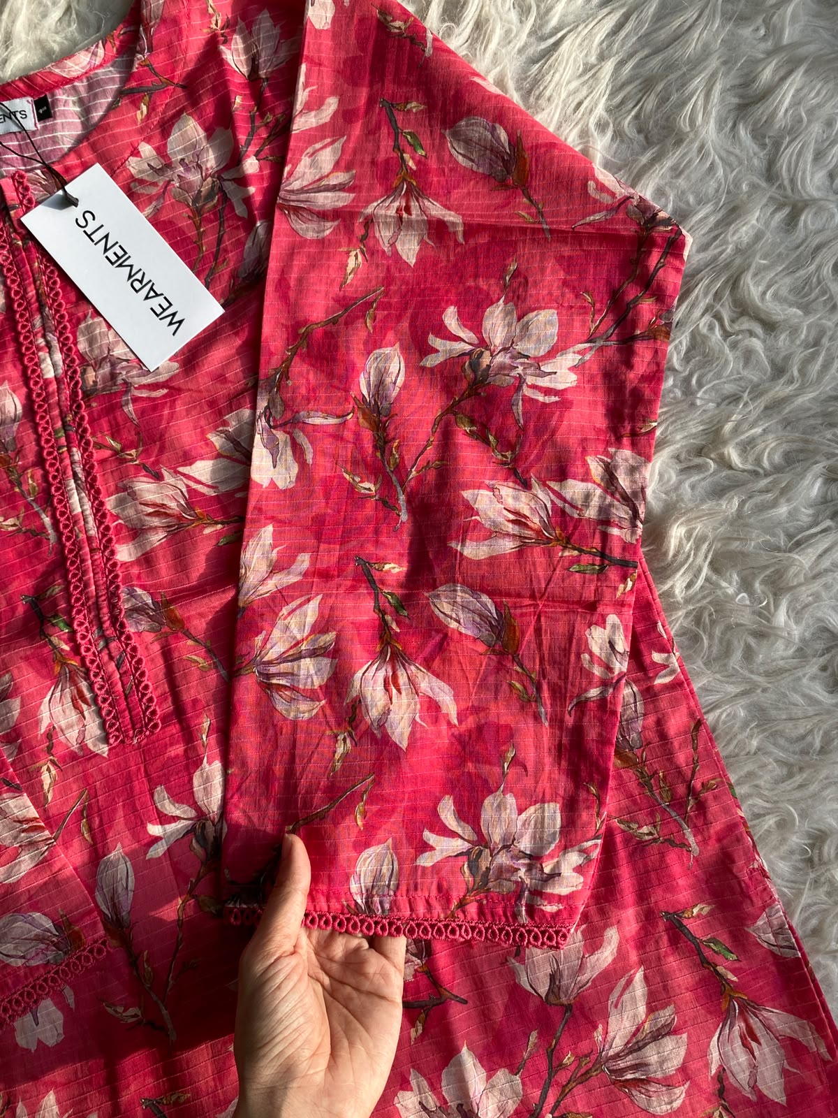 Blossom Fuchsia – Premium Summer Lawn 3PC Suit