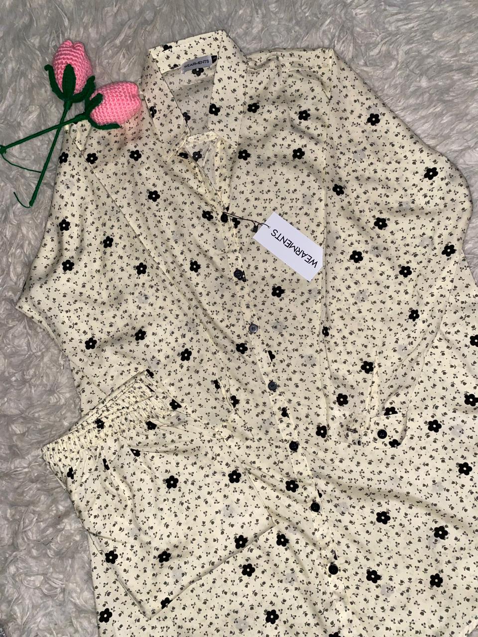 Ivory Noir Mini Floral Set