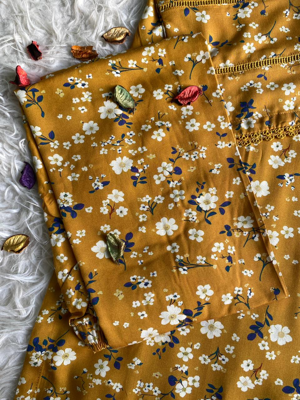 Mustard Daisy Charm 3PC Set