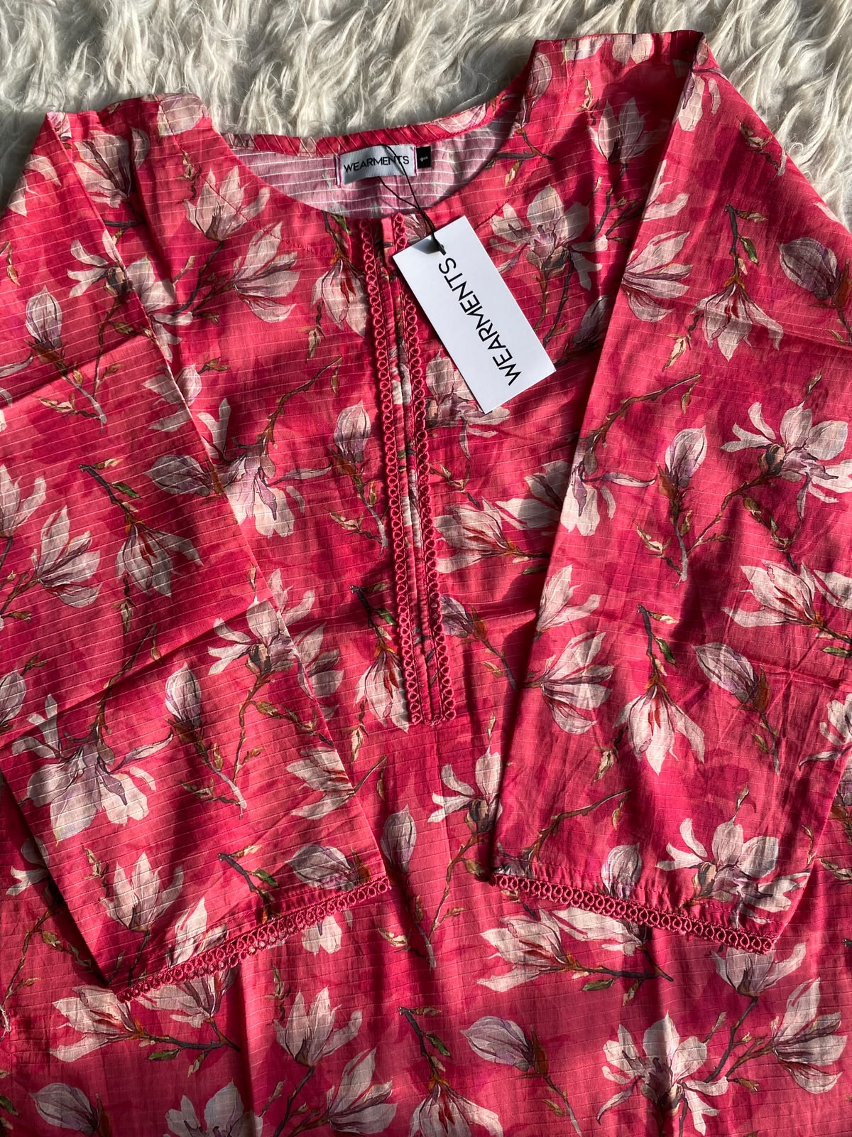 Blossom Fuchsia – Premium Summer Lawn 3PC Suit