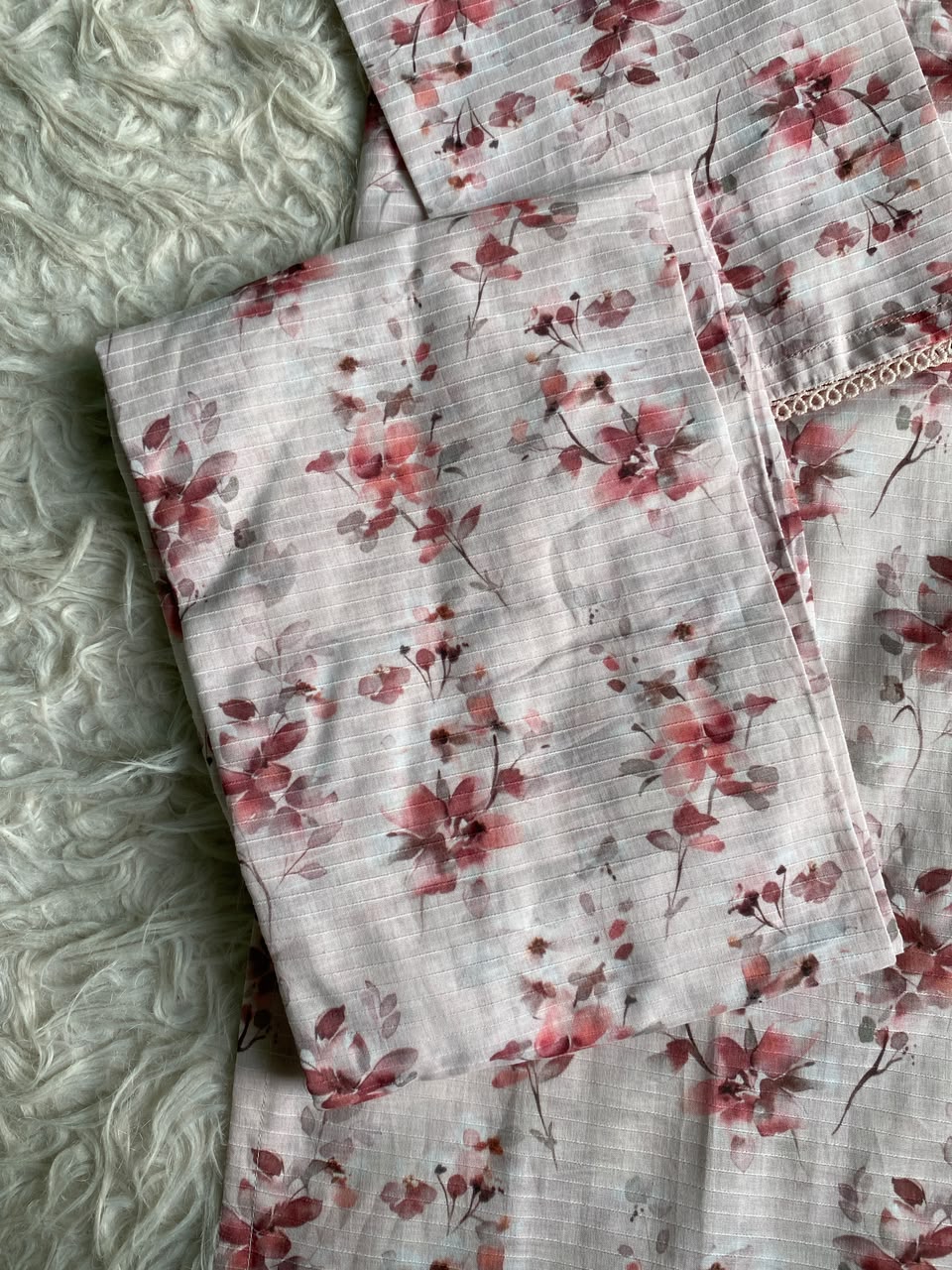 Rose Mist – Premium Summer Lawn 3PC Suit