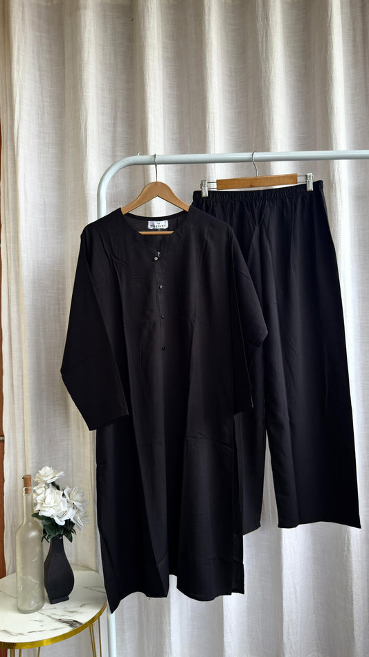 BLACK SOLID