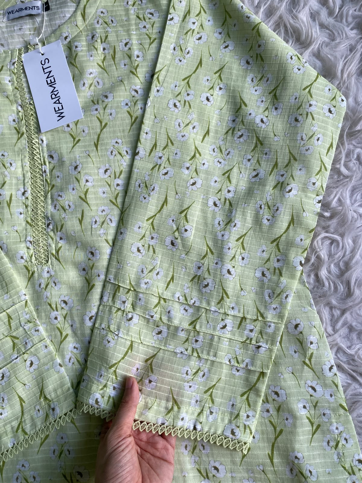 Mint Daisy – Premium Summer Lawn 3PC Suit