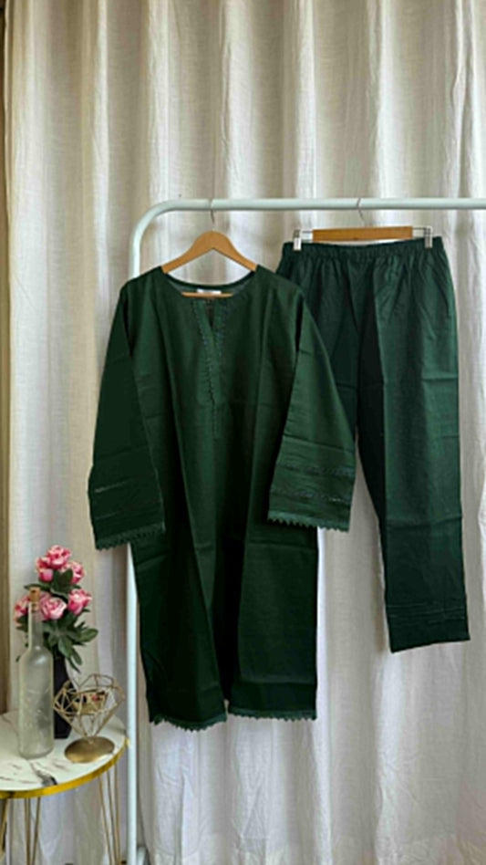 GREEN