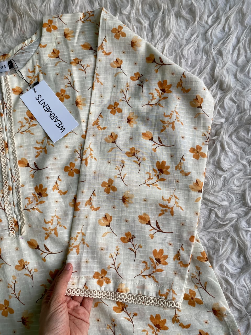 Amber Bloom – Premium Summer Lawn 3PC Suit