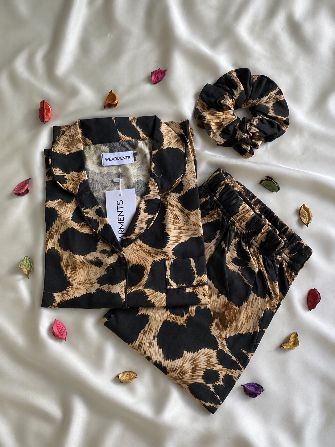 Black & Tan Abstract Print Linen Night Suit