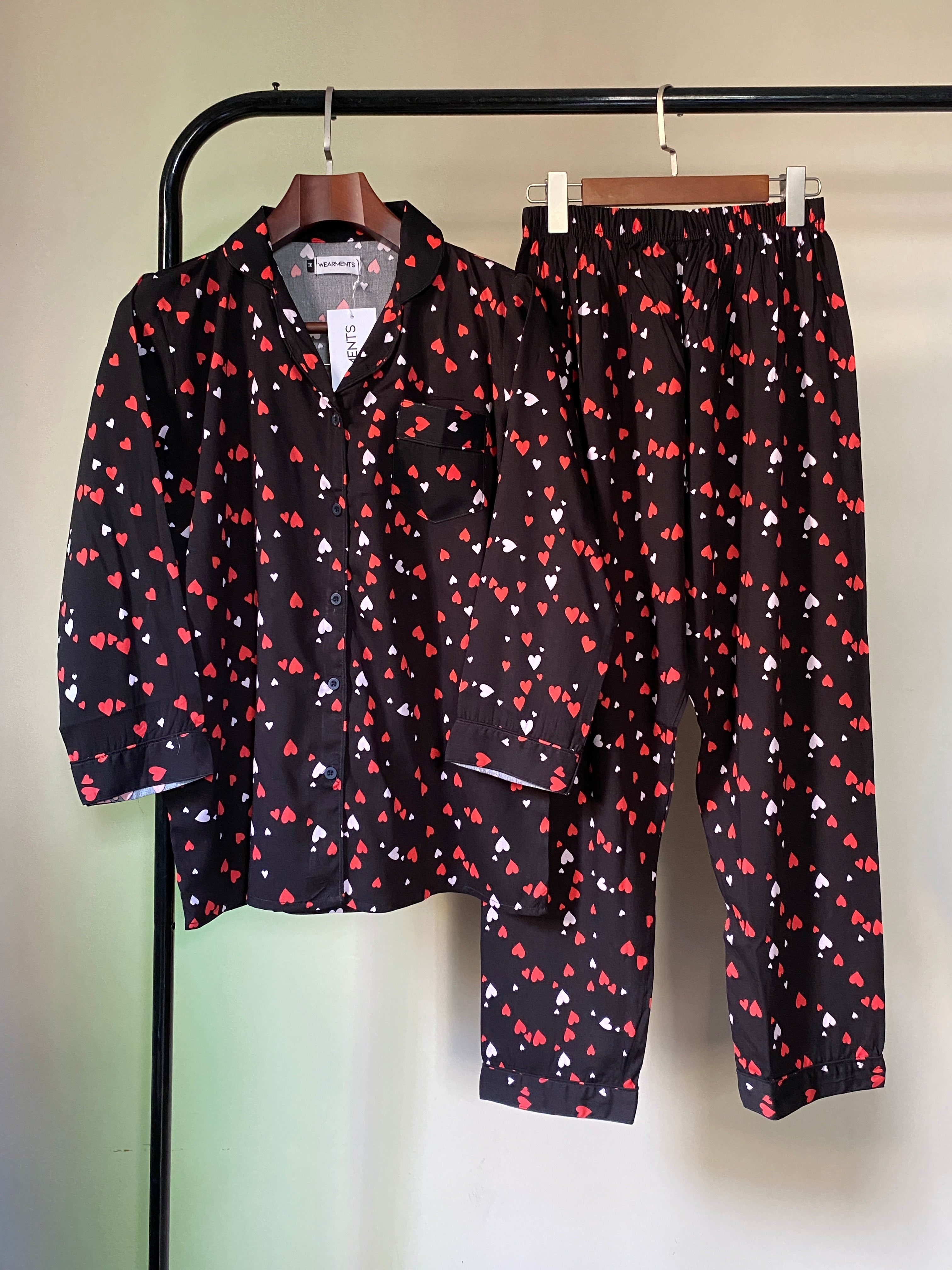 Love Notes Black Heart Premium Linen Night Suit