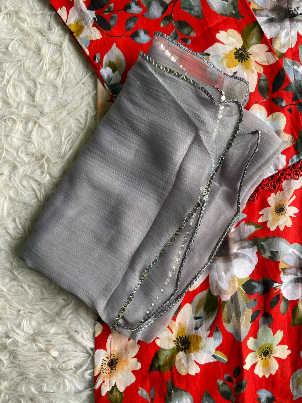 Scarlet Garden – 3 Piece Suit