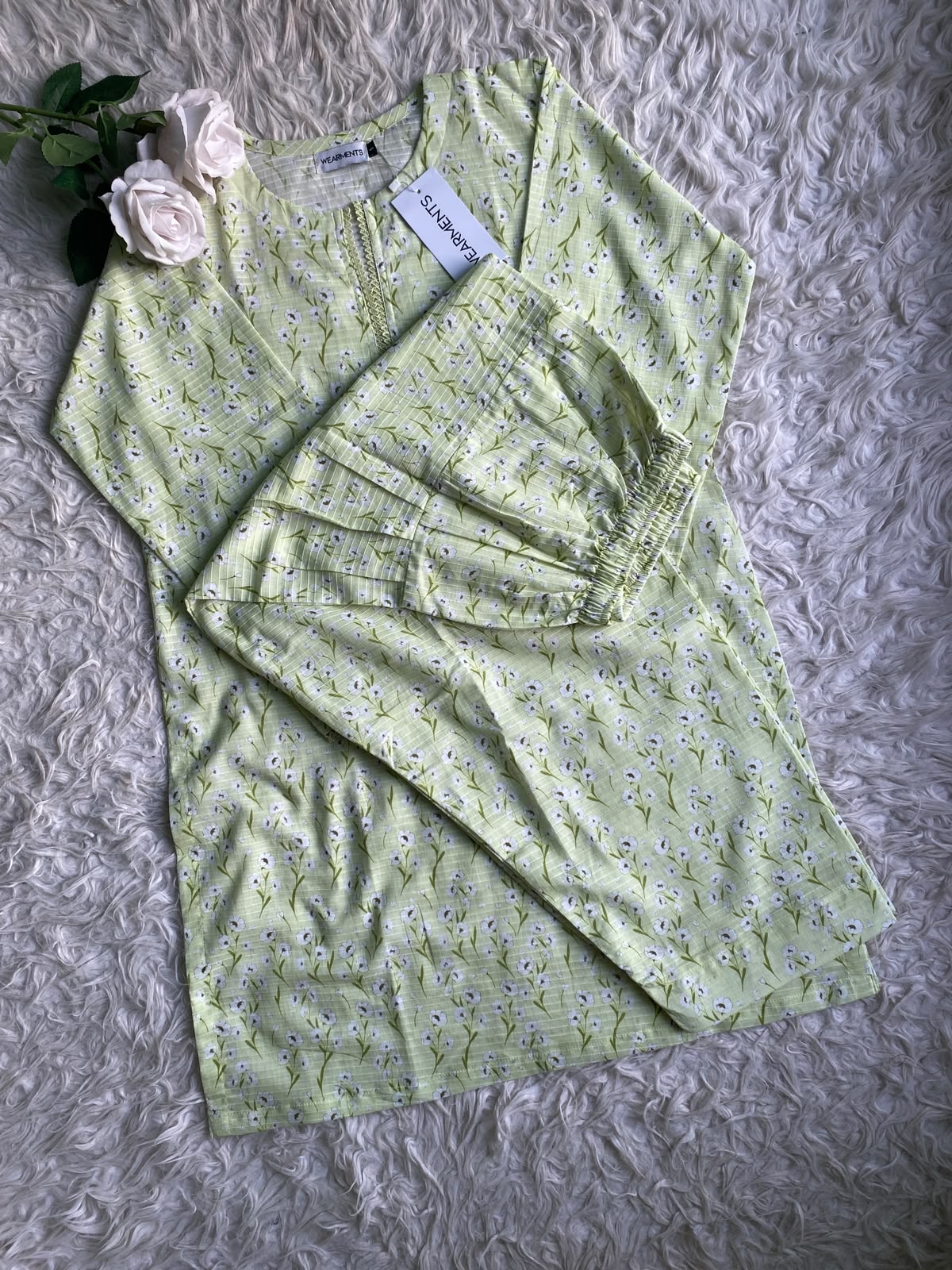 Mint Daisy – Premium Summer Lawn 3PC Suit