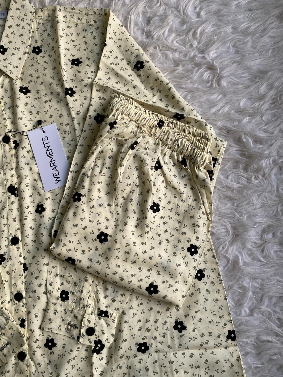 Ivory Noir Mini Floral Set