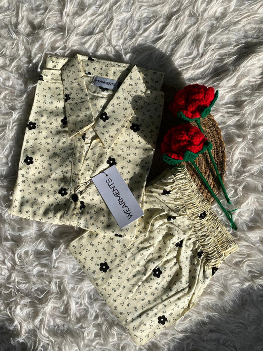 Ivory Noir Mini Floral Set