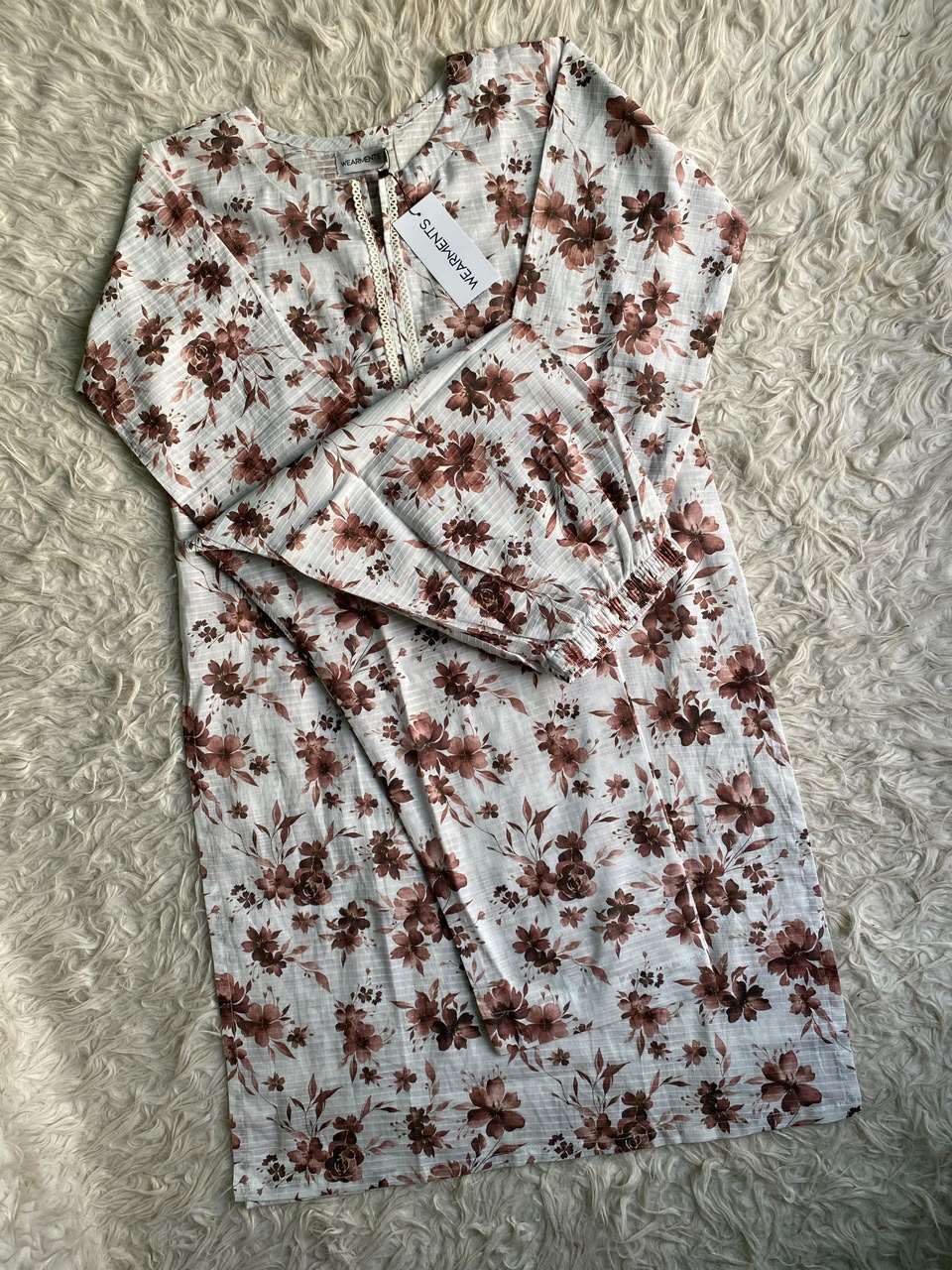 Maroon Rose – Premium Summer Lawn 3PC Sui