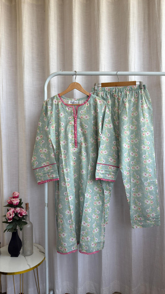 FLOWER PRINT