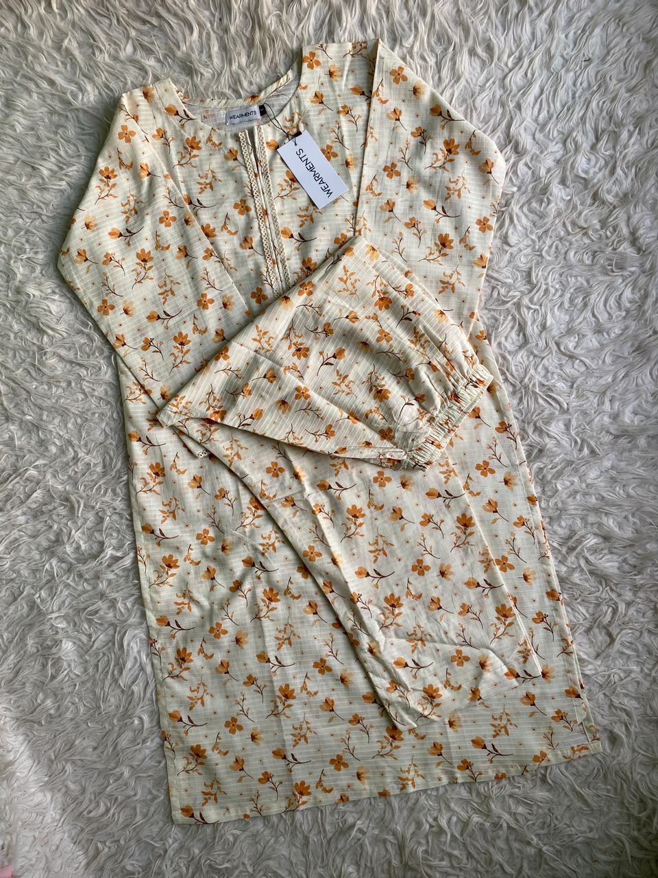 Amber Bloom – Premium Summer Lawn 3PC Suit