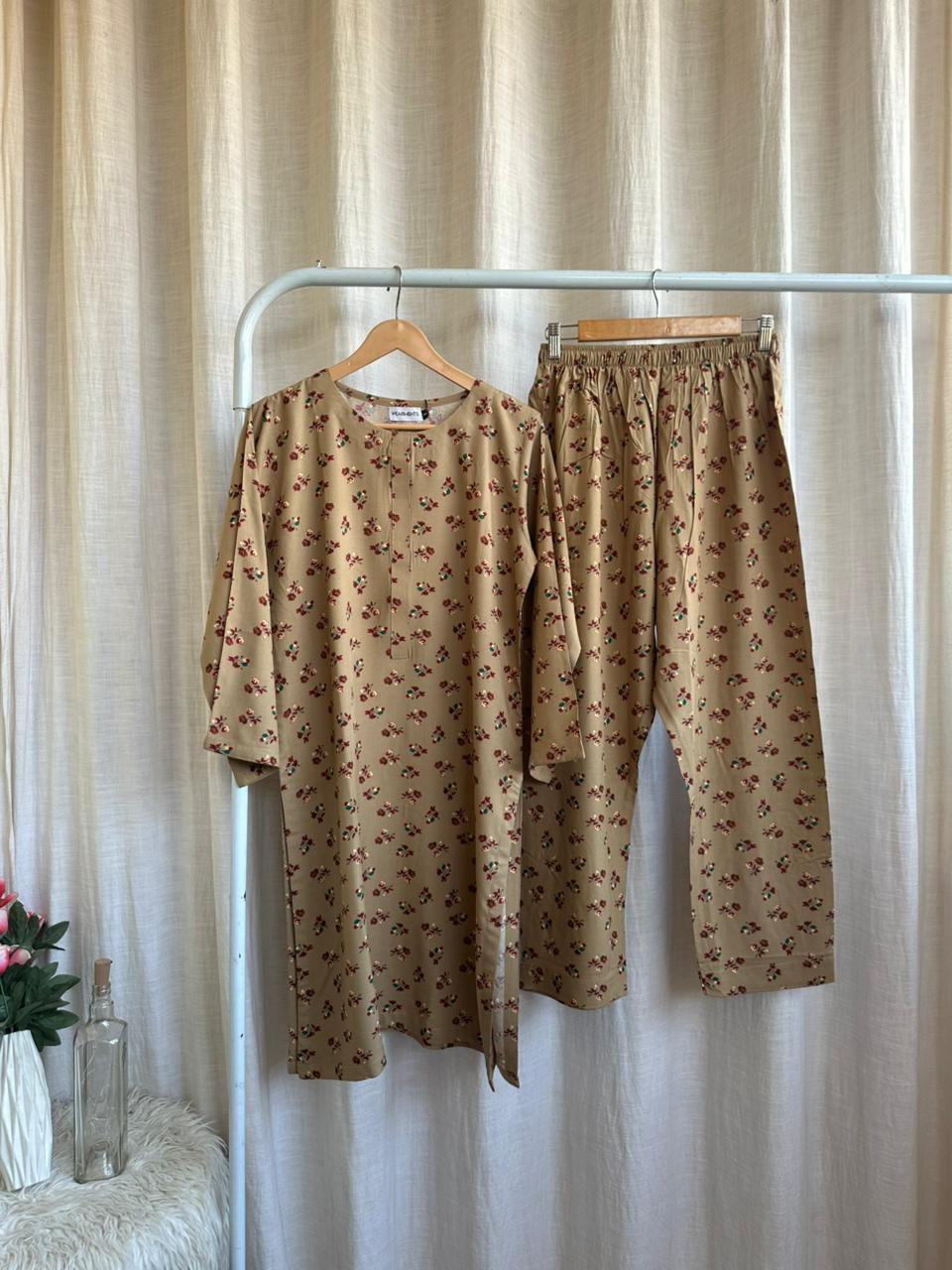 🌾 Beige Rustic Blossom