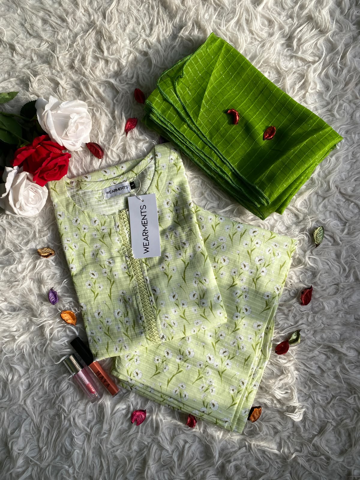 Mint Daisy – Premium Summer Lawn 3PC Suit