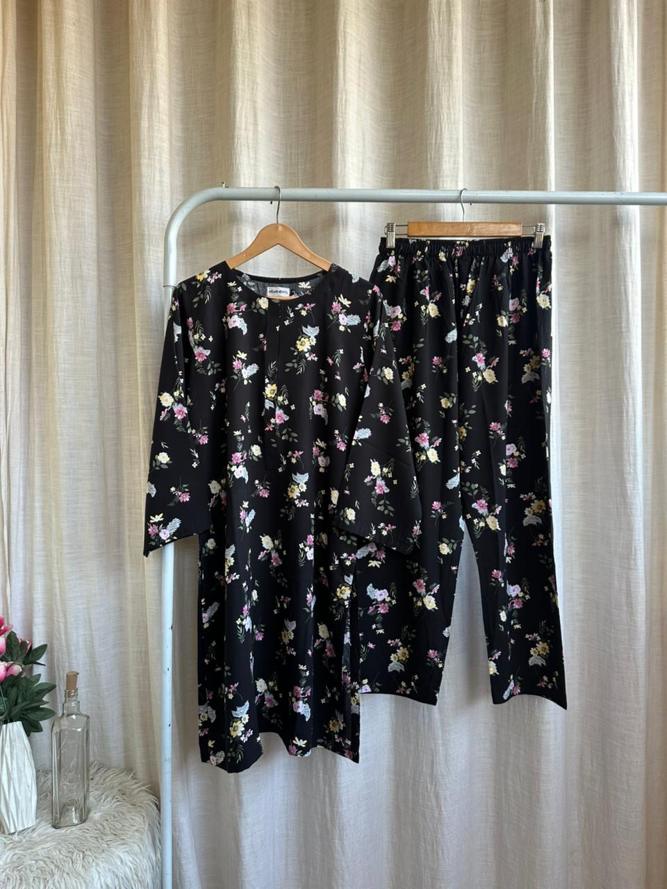 🖤 Midnight Pastel Garden