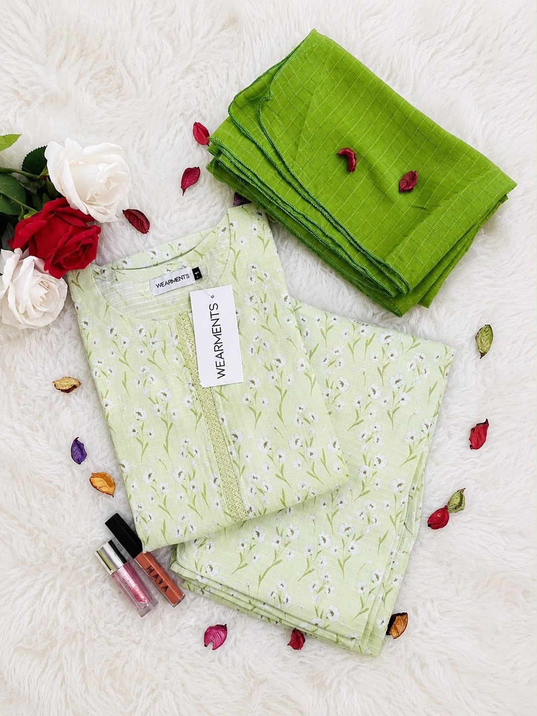 Mint Daisy – Premium Summer Lawn 3PC Suit