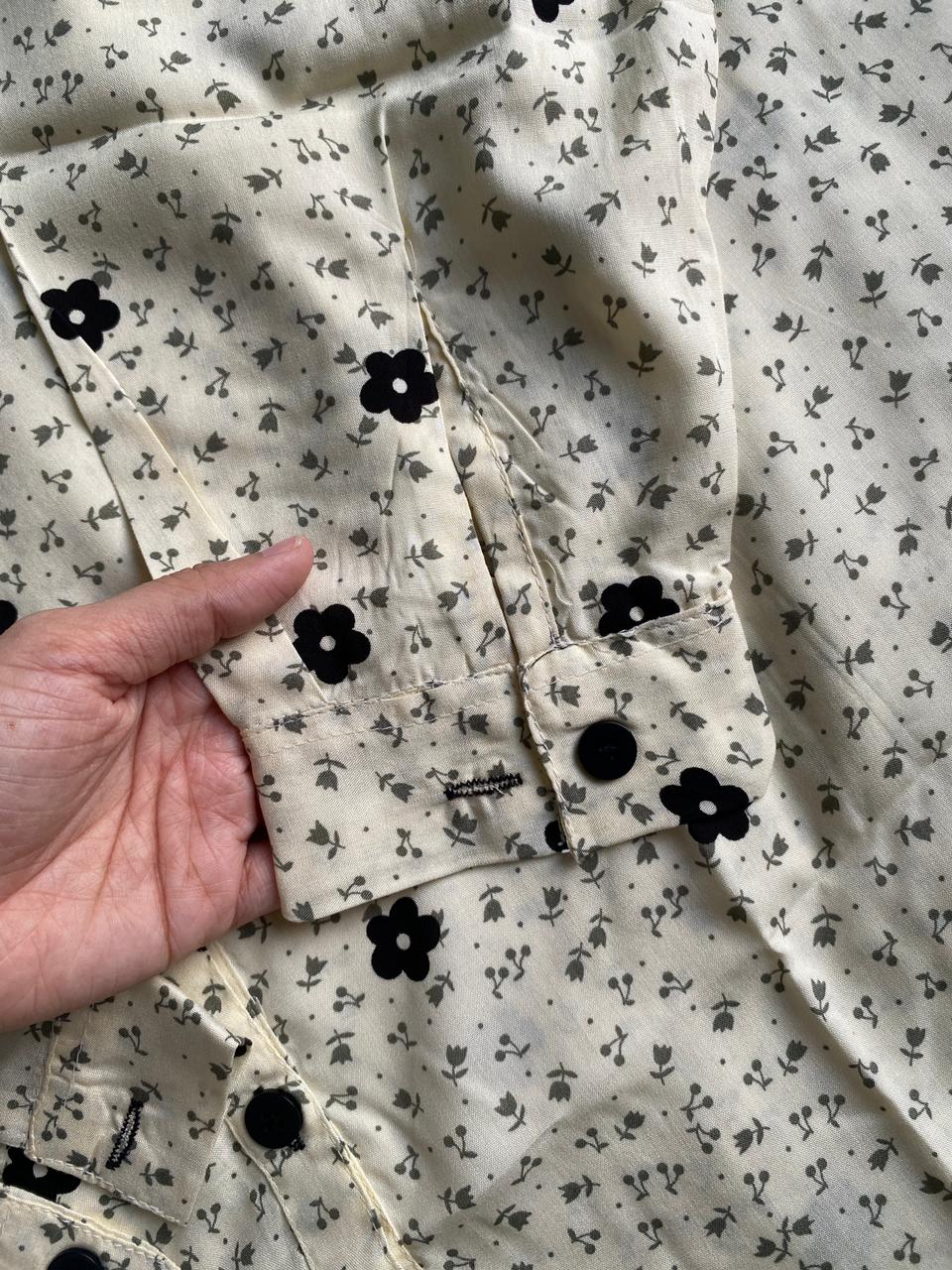 Ivory Noir Mini Floral Set